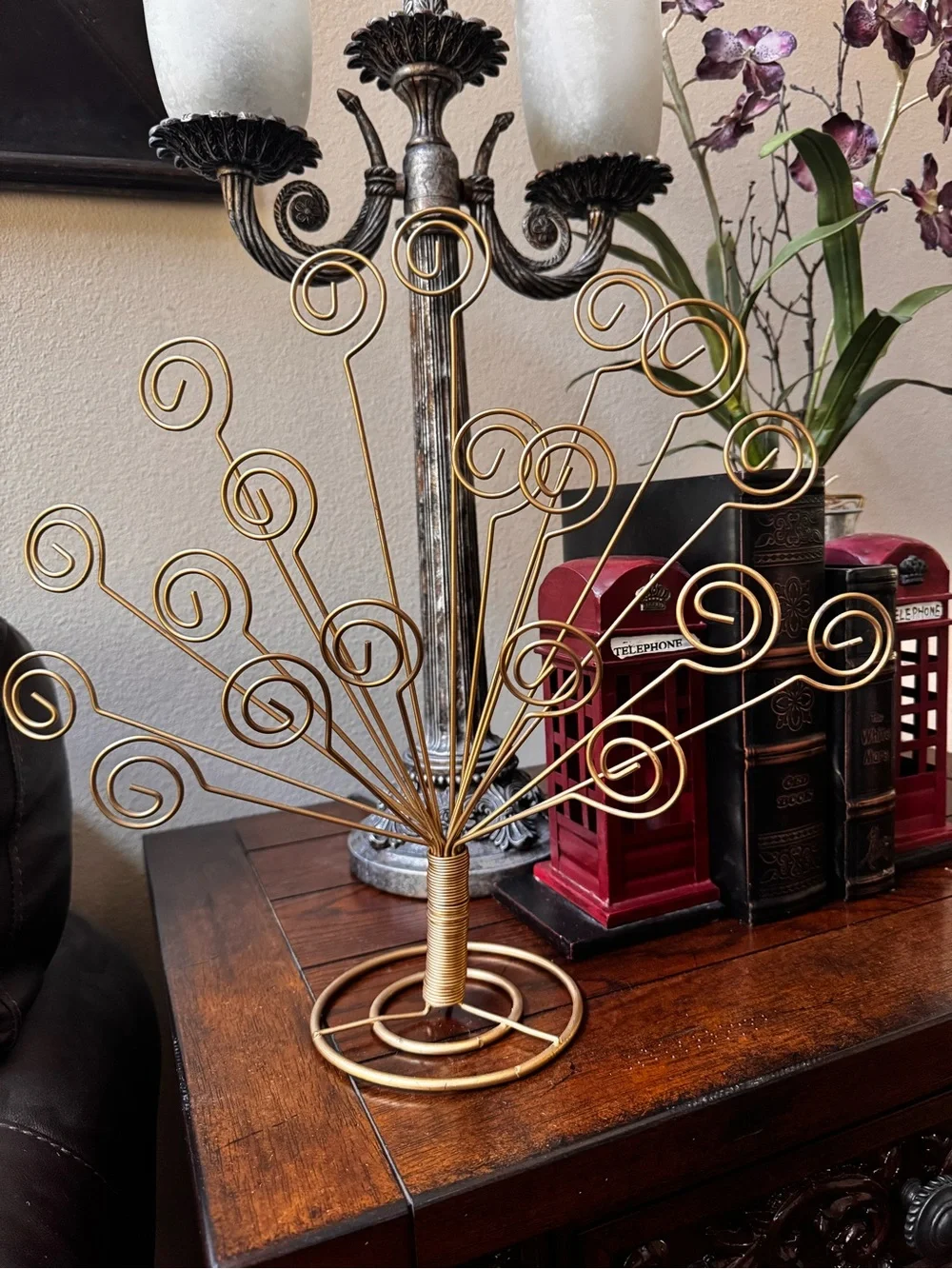 ✅ Decorative Gold Photo and Card Display Stand